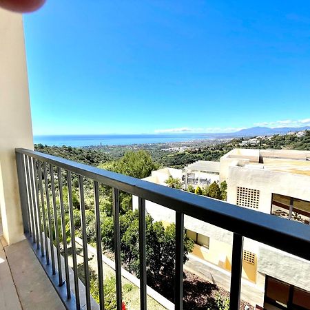 Spectacular Views - Luxury Apartment In Resort - Marbella Hills Екстер'єр фото